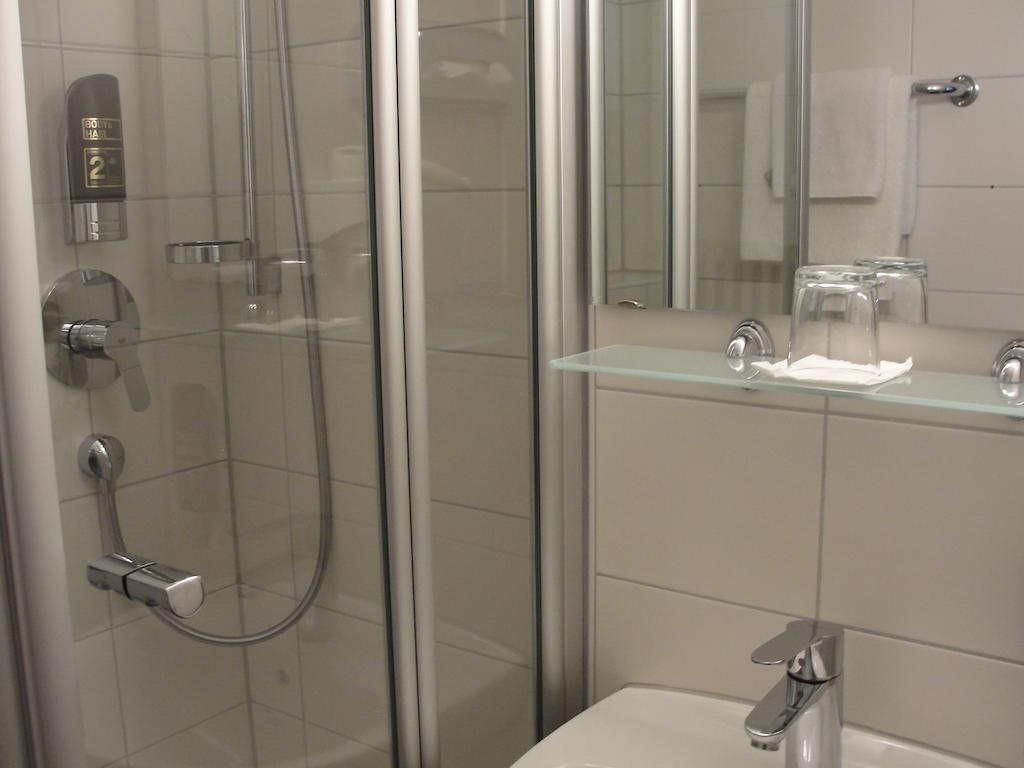 Hotel Alte Krone Tybinga Zewnętrze zdjęcie